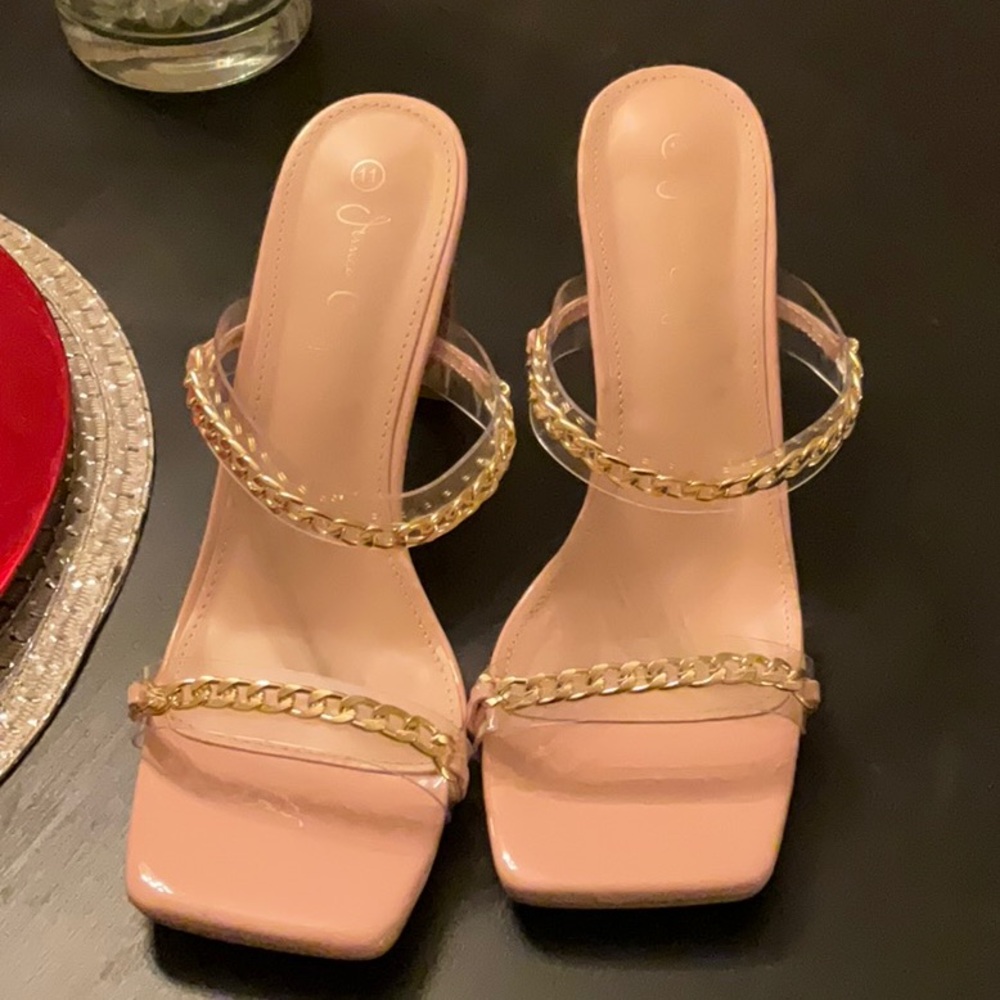 💕 Square toe heels💕